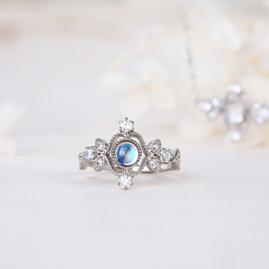 MOONSTONE RING --NOBLE